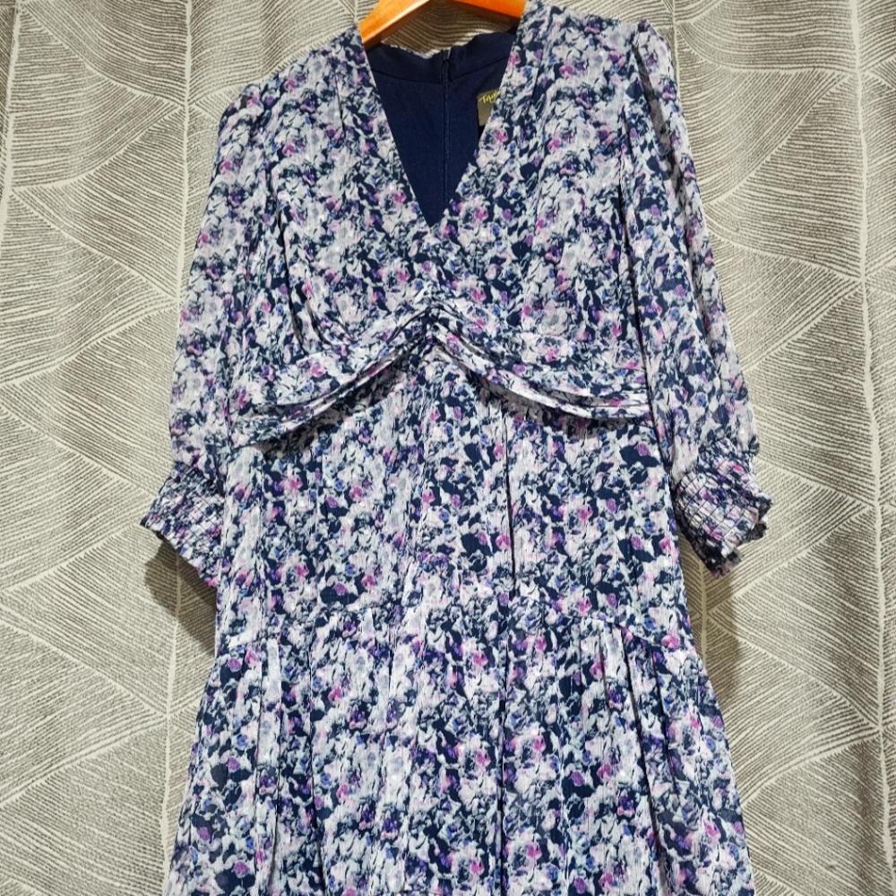 Taylor Floral dress